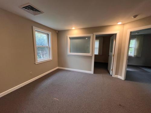 Lobby Pre Reno
